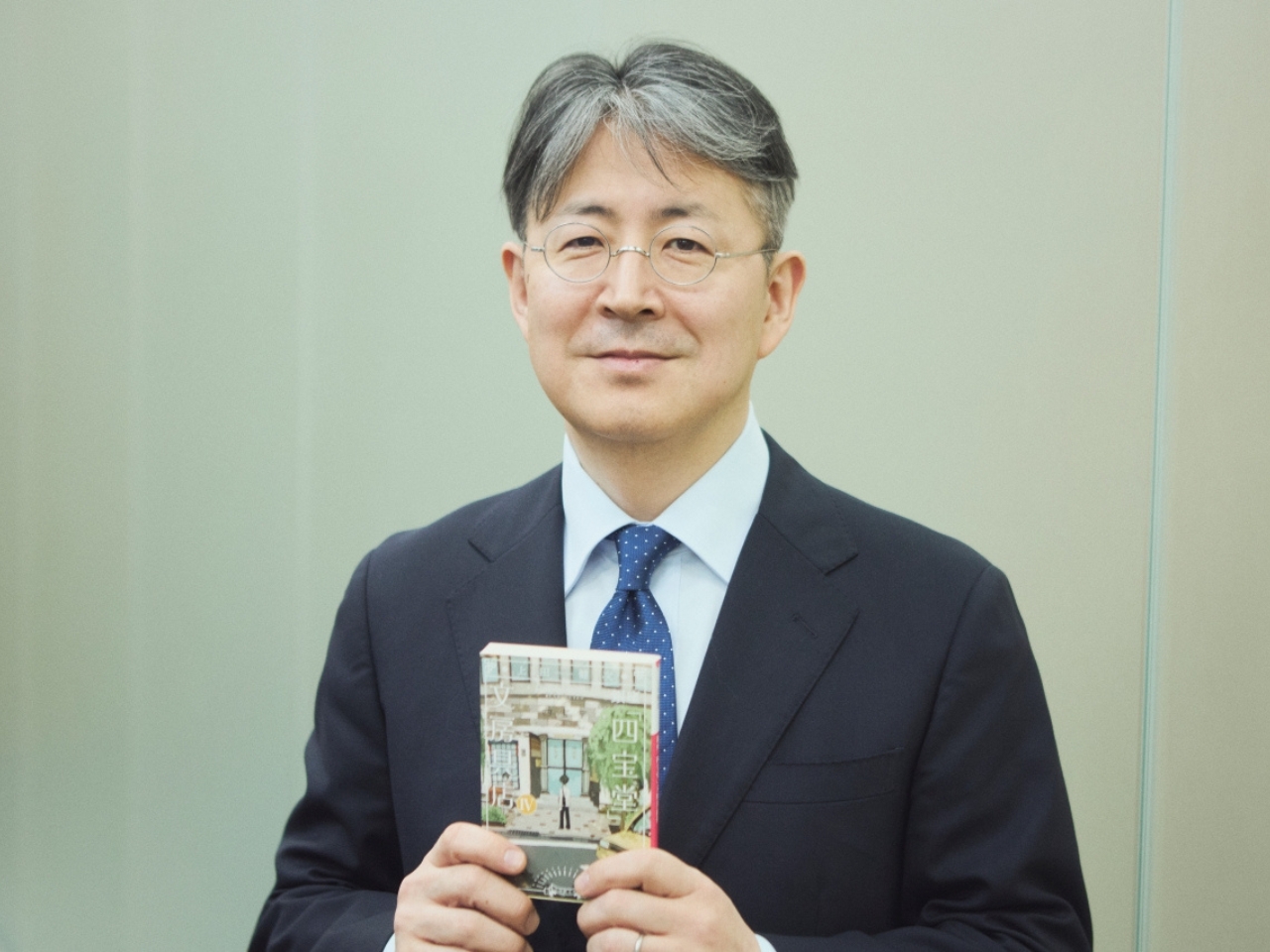 【作家・上田健次さん】文房具店を舞台にした作品がヒット！ 会社勤めをしながらデビューまで20年、大好きな小説を書き続けてきた。